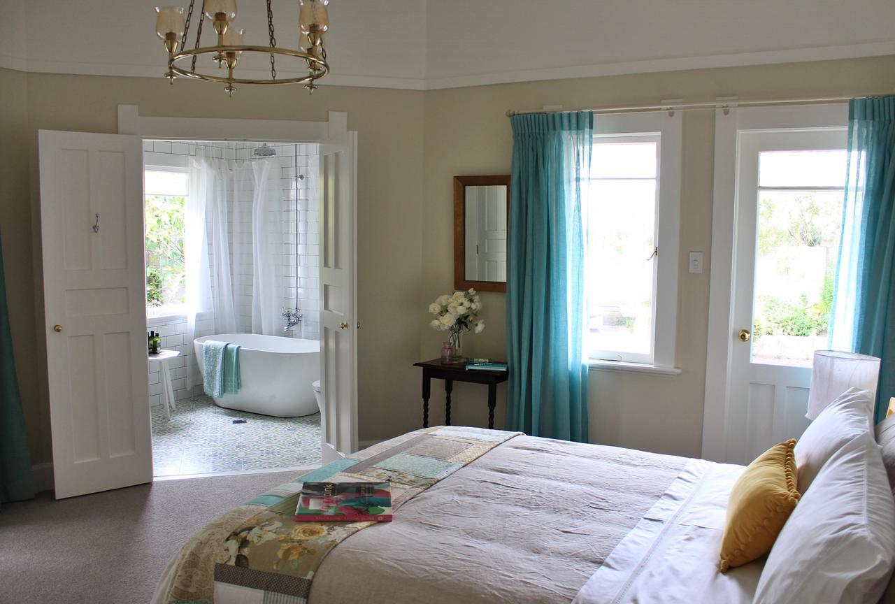 Browns Boutique Bed And Breakfast Whanganui Kültér fotó
